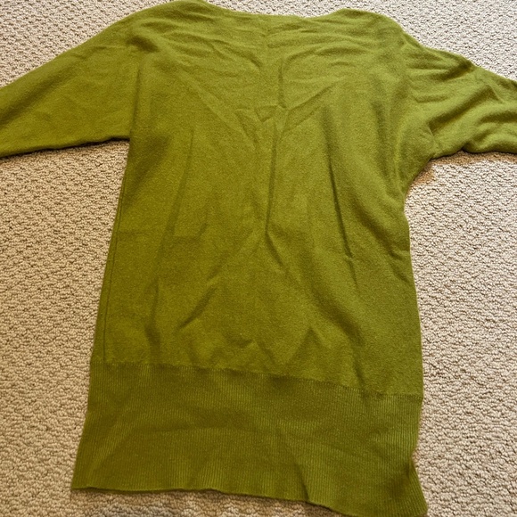 Ann Taylor 100 percent cashmere green boatneck dolman sleeve sweater - Picture 9 of 9